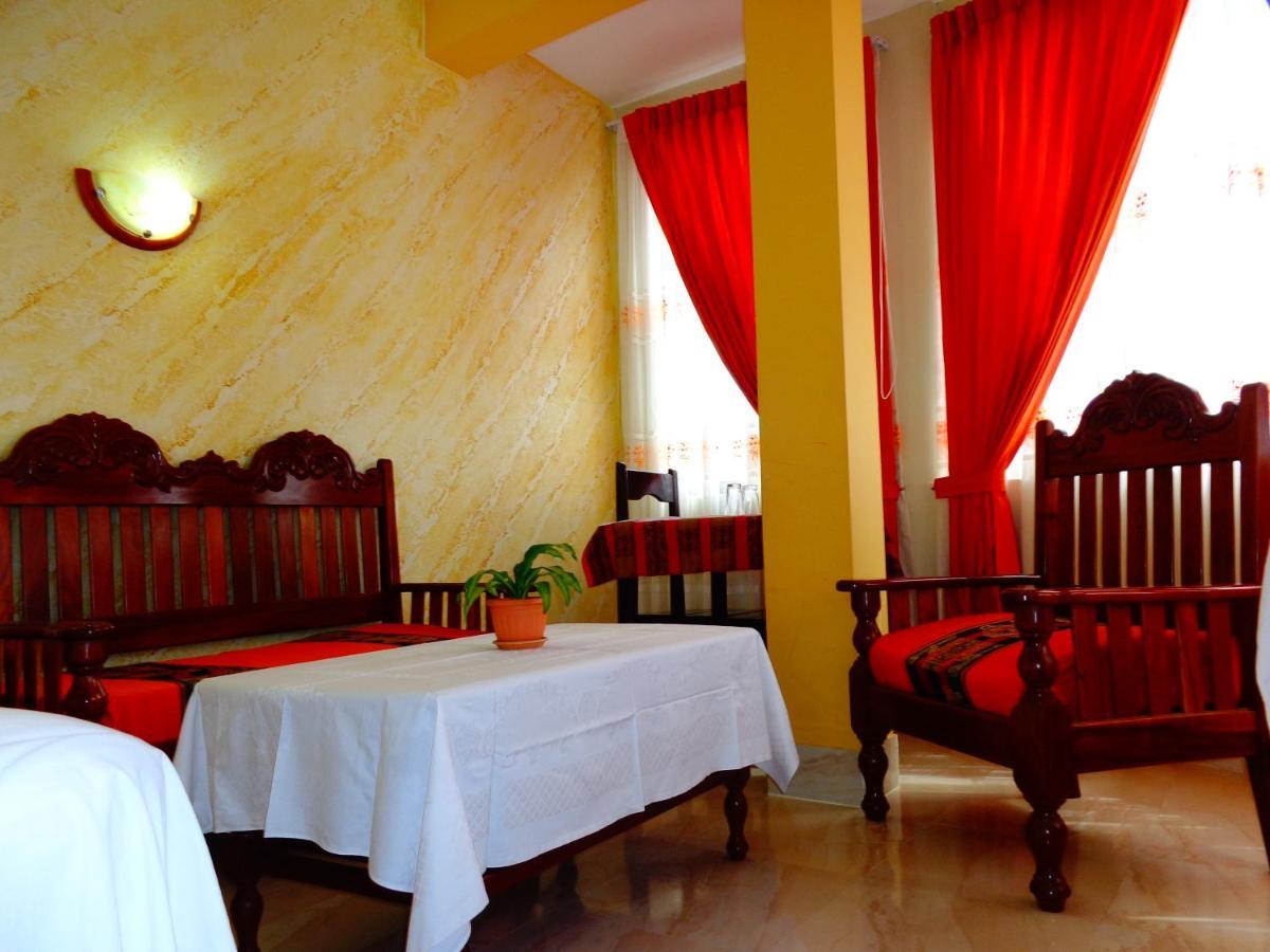 Hotel Pampa & Selva Rurrenabaque Buitenkant foto